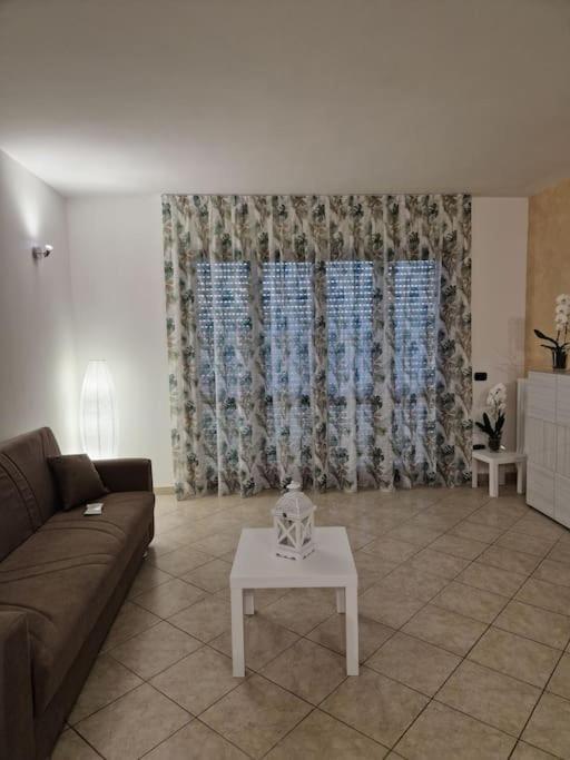 Flowers Apartment Villa Caldari Luaran gambar